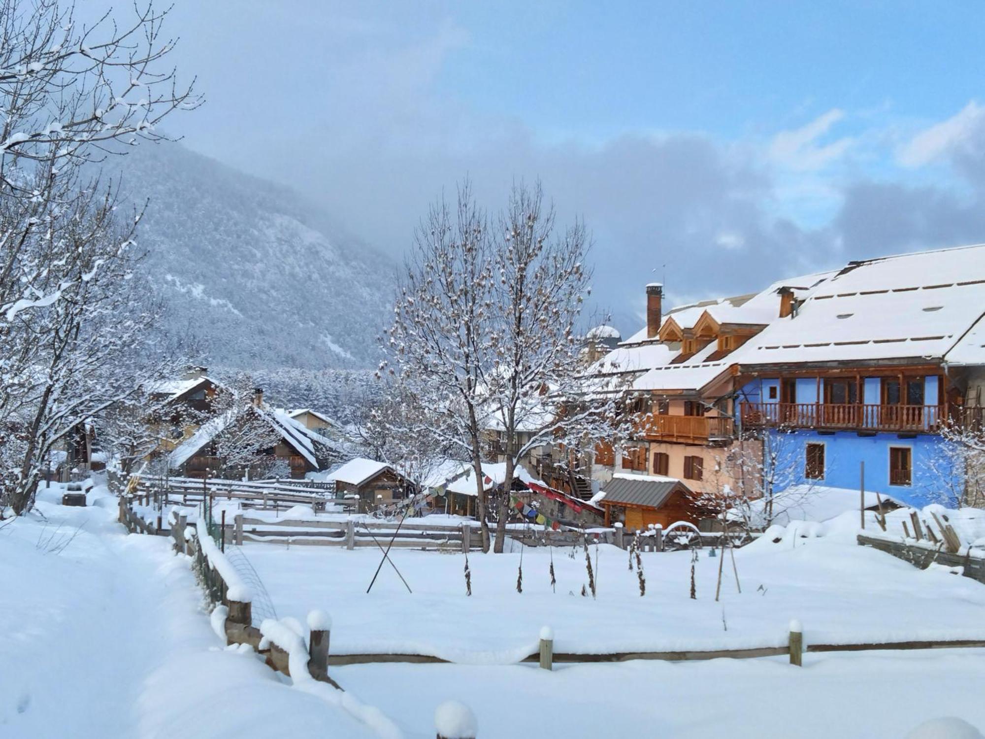 Bed and Breakfast La Maita Монженевр Екстер'єр фото